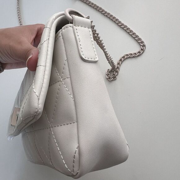 Quilted Small Chain Strap Crossbody Purse Bag Vegan Leather Forever 21 - Picture 4 of 14